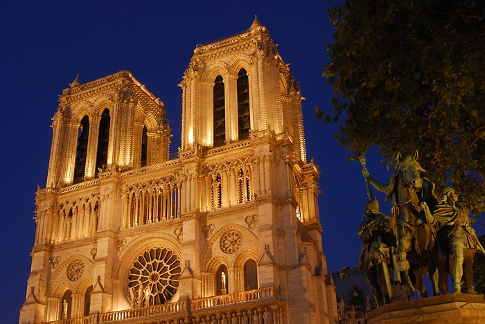 Notre Dame_01.jpg - .